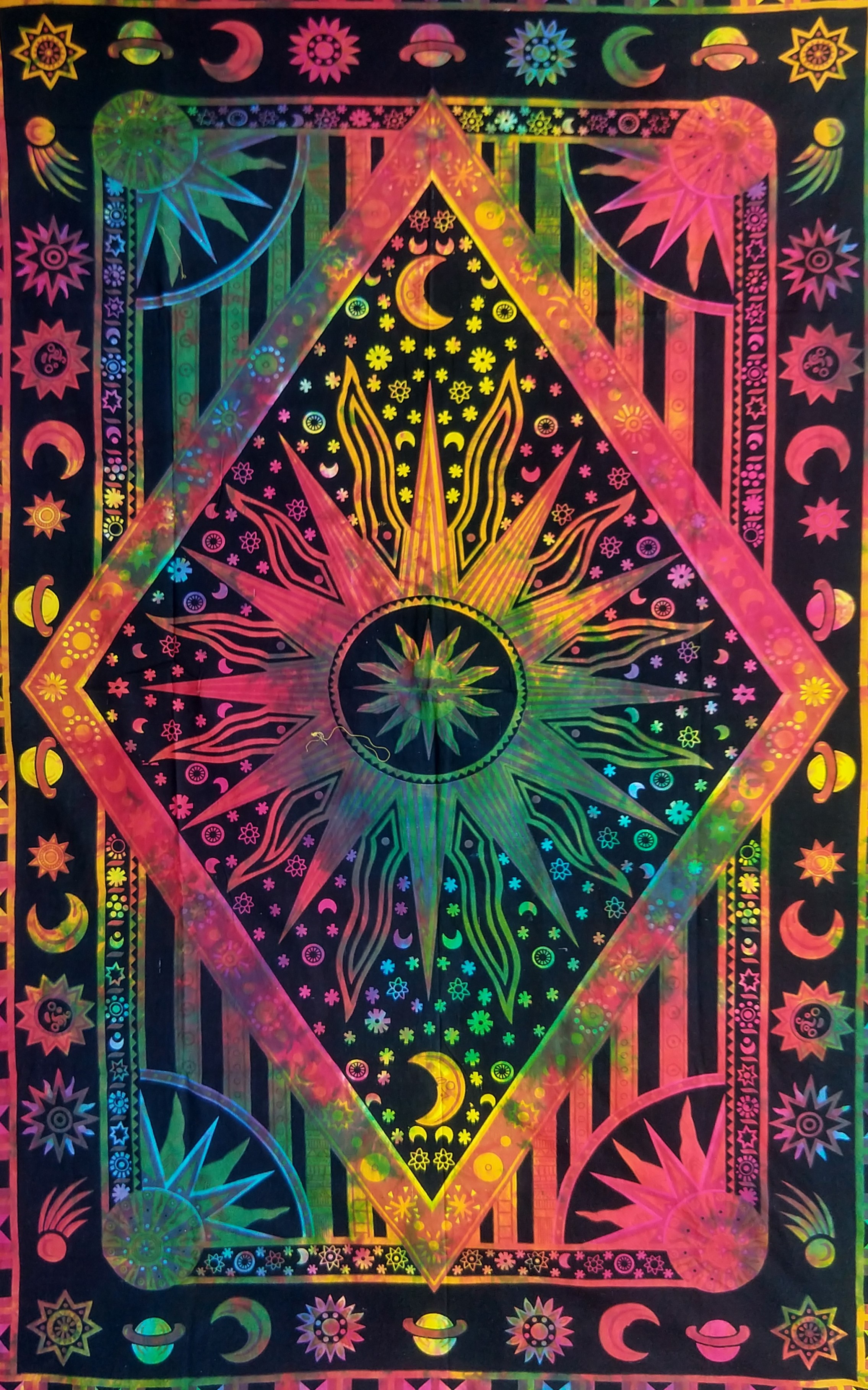 Tie-Dye Center of the Universe TAPESTRY (B448)